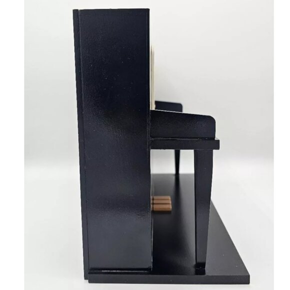 Mary's Moo Moos 1998 The Twelve Moos of Christmas Wood Piano Display Enesco Cow - Picture 4 of 10